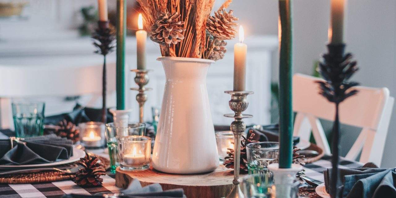 Tips for decorating a HolidayTable on a Budget